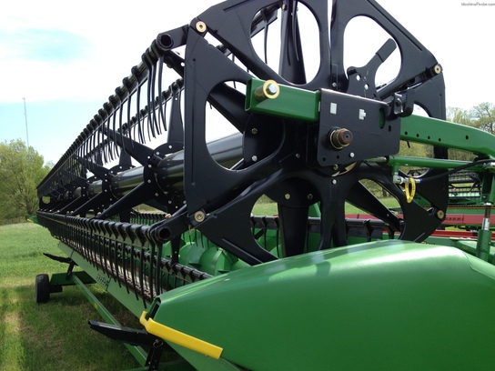 2012 John Deere 635F