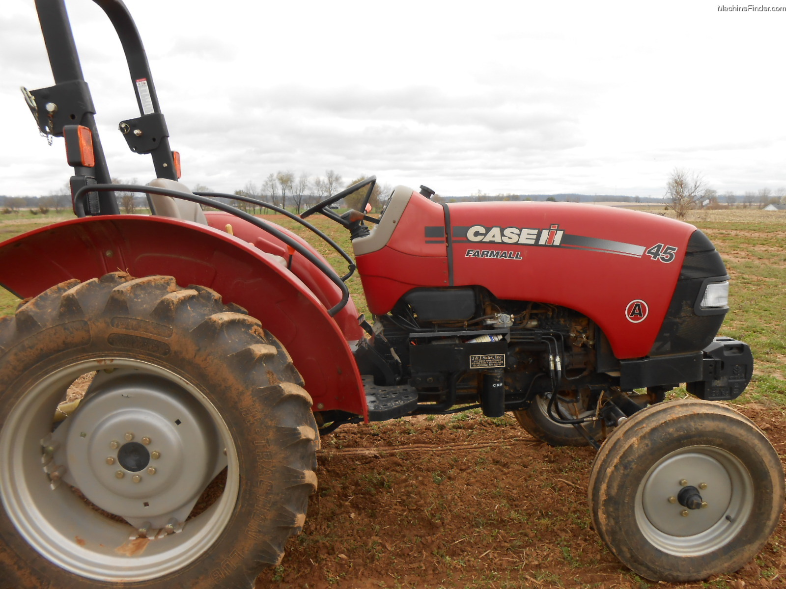 2011 Case IH Farmall 45A Tractors Utility (40100hp) John Deere MachineFinder