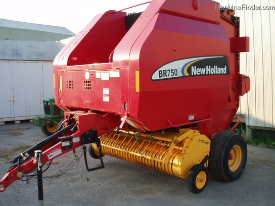 2007 New Holland BR750A