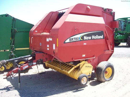 2004 New Holland BR780