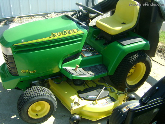 2004 John Deere GX335