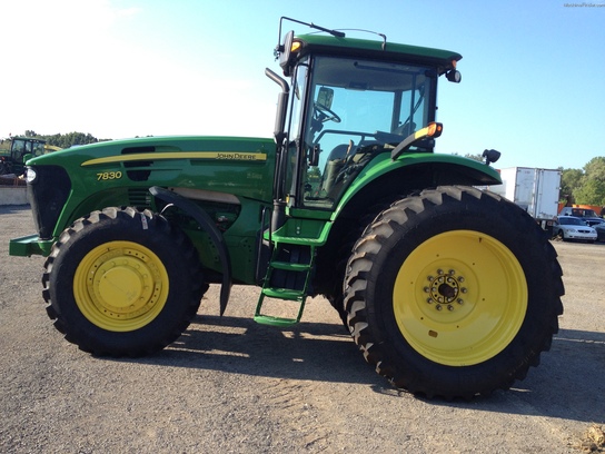 2008 John Deere 7830