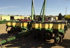 1989 John Deere 7200
