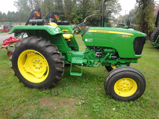 2012 John Deere 5045D