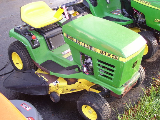 1990 John Deere STX38