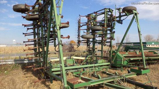  John Deere 1010