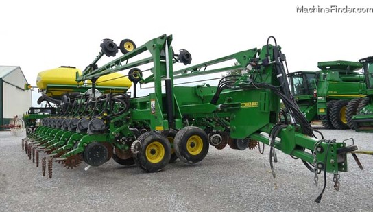 2010 John Deere DB60