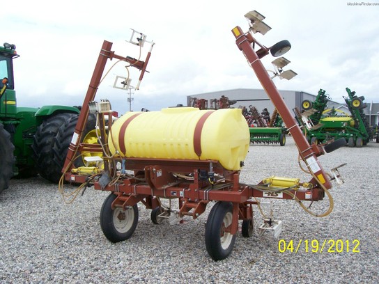 1995 H&S 12R30 Band Sprayer