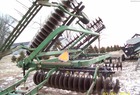  John Deere 235