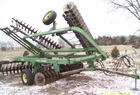  John Deere 235