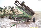  John Deere 235