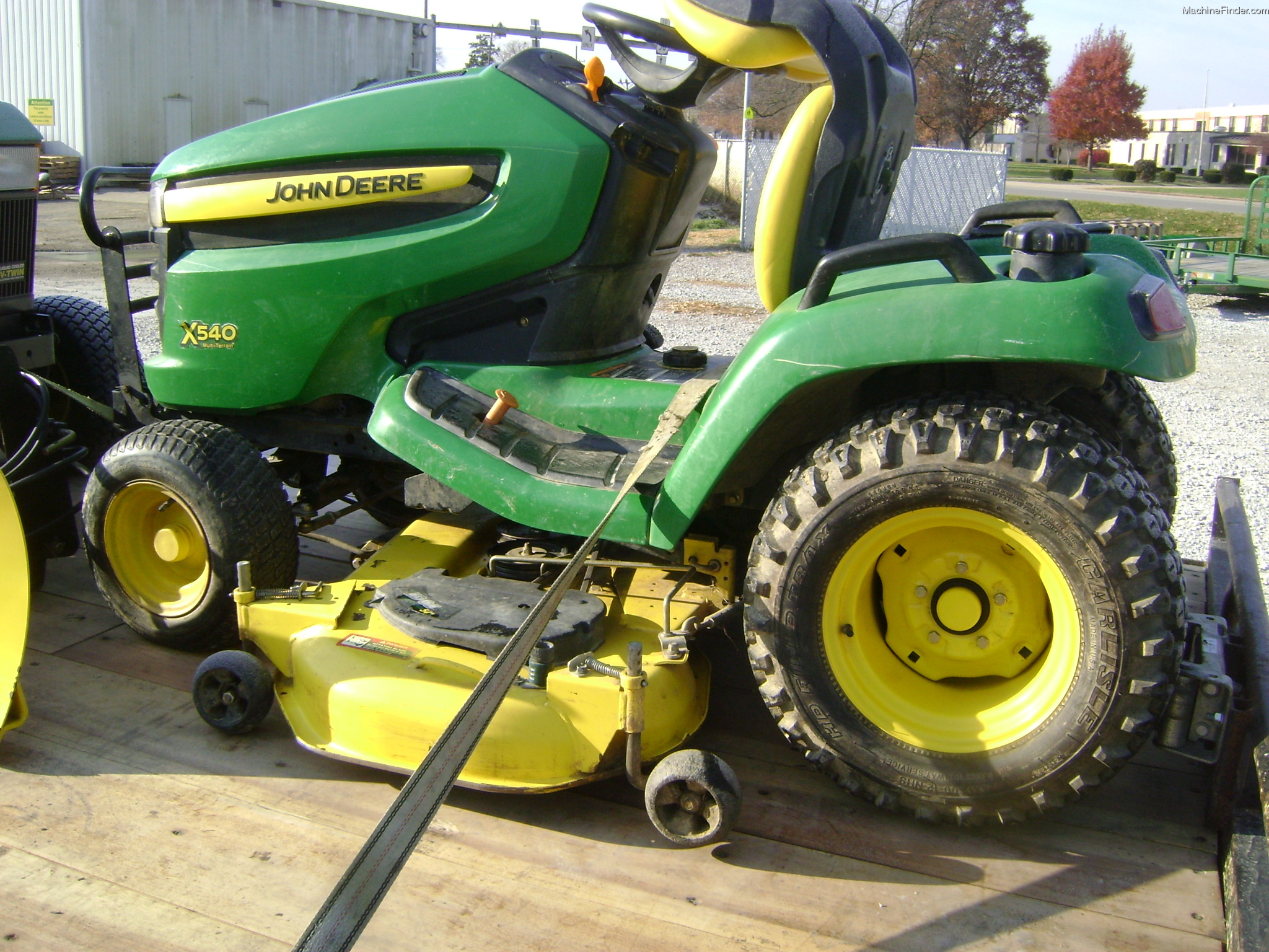 2009 John Deere X540 Lawn & Garden and Commercial Mowing John Deere