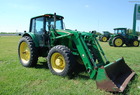 2003 John Deere 7520