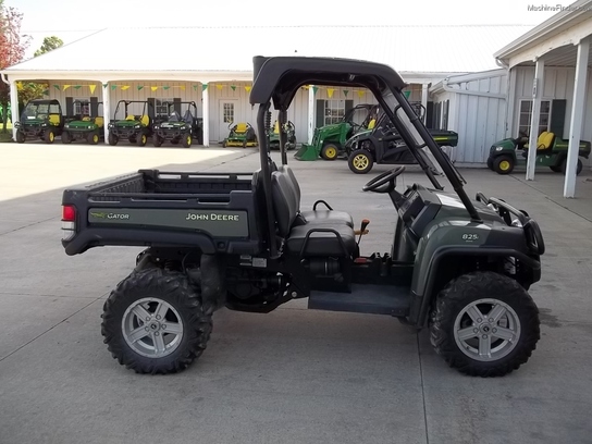 2011 John Deere XUV 825I OLIVE