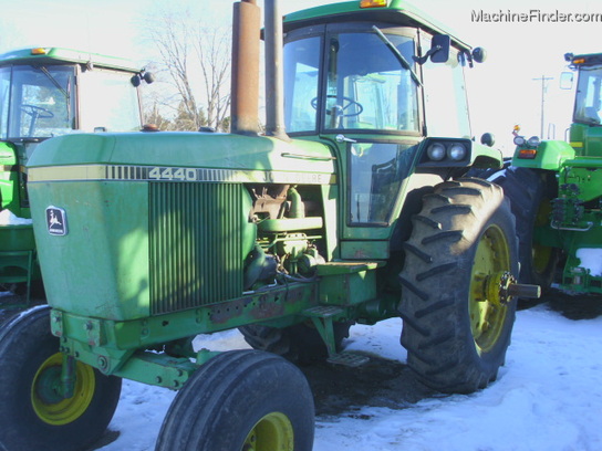 1980 John Deere 4440