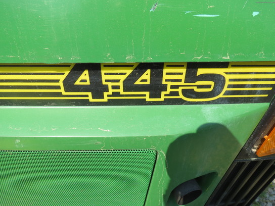 1999 John Deere 445