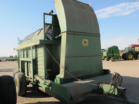  John Deere 200