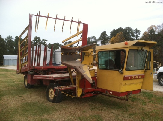  New Holland 1069