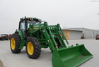 2011 John Deere 7130