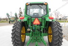 2011 John Deere 7130