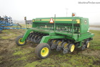 1993 John Deere 750
