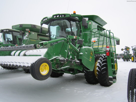 2012 John Deere S670
