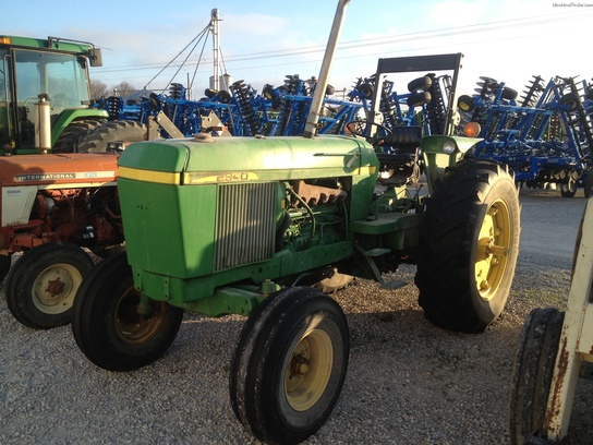 1980 John Deere 2940