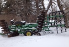 1999 John Deere 637