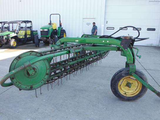  John Deere 672