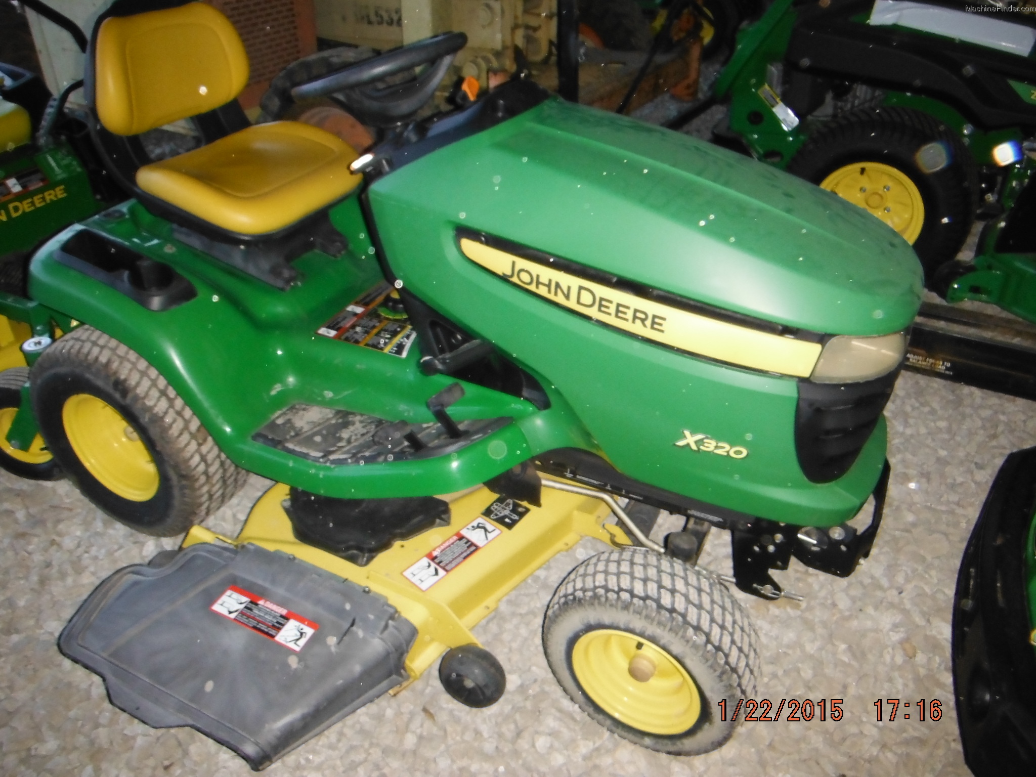 2007 John Deere X320 Lawn & Garden and Commercial Mowing John Deere