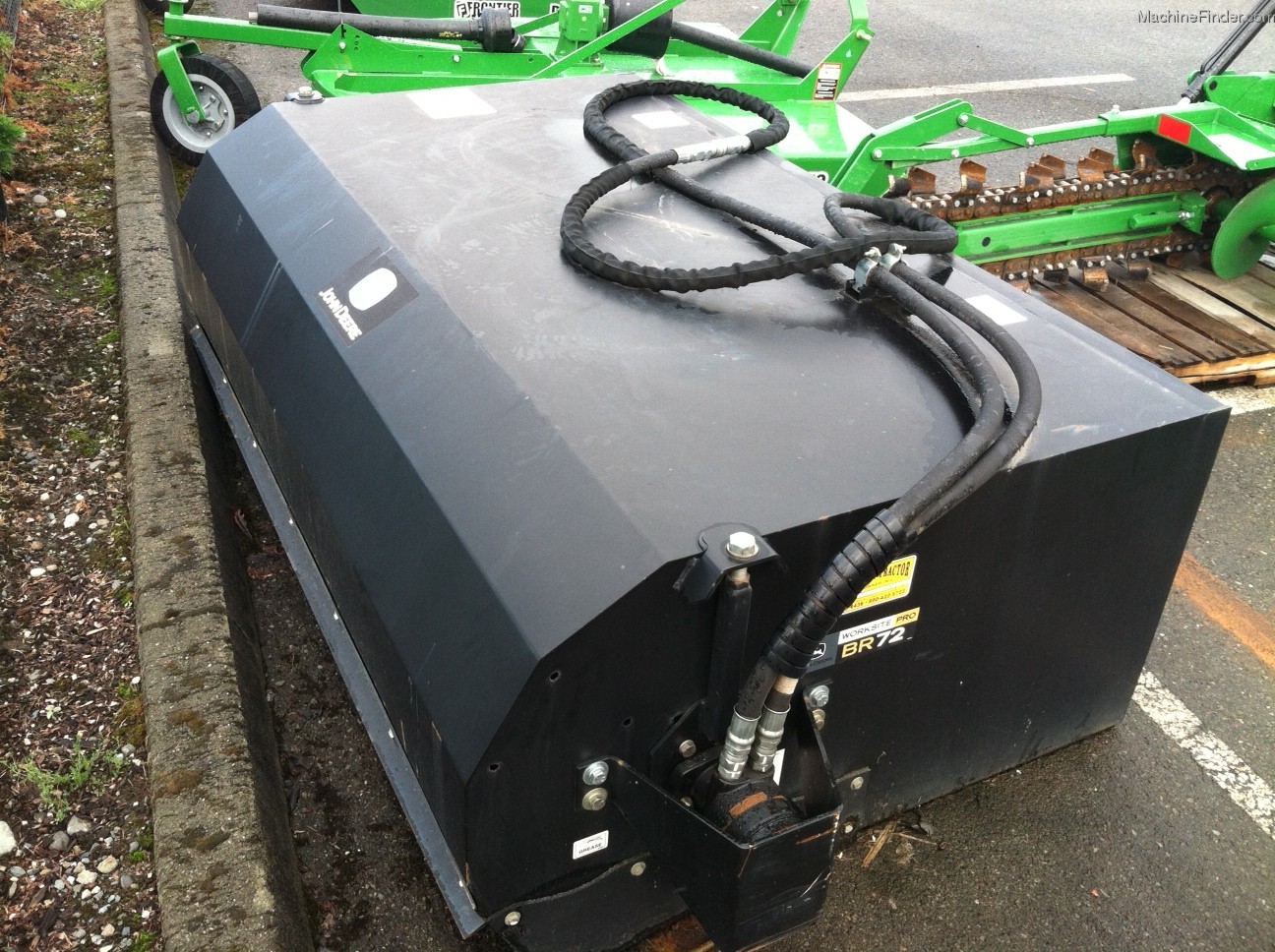John Deere BR72 Broom / Sweeper John Deere MachineFinder