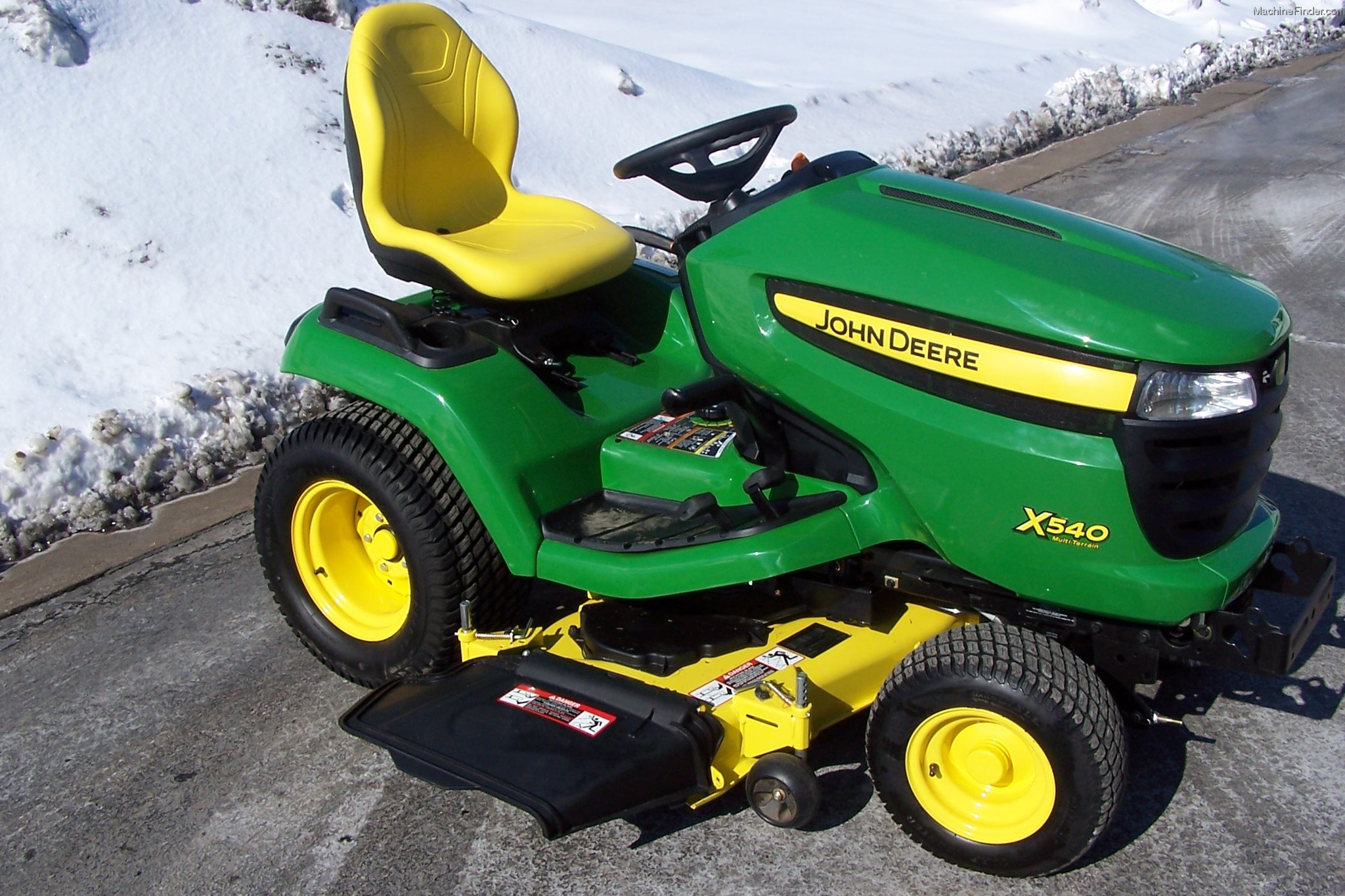 2014 John Deere X540 Lawn & Garden and Commercial Mowing John Deere
