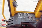 2000 John Deere 772CH