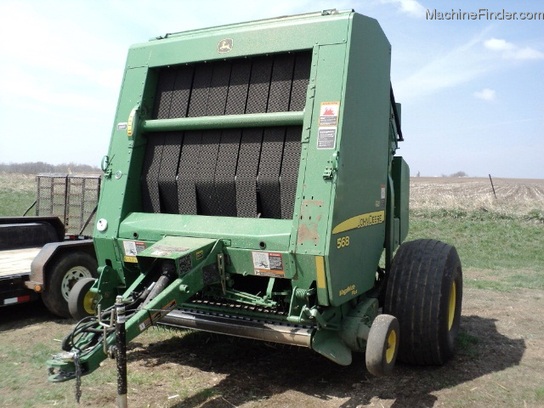 2010 John Deere 568