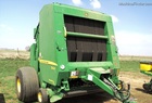 2010 John Deere 568