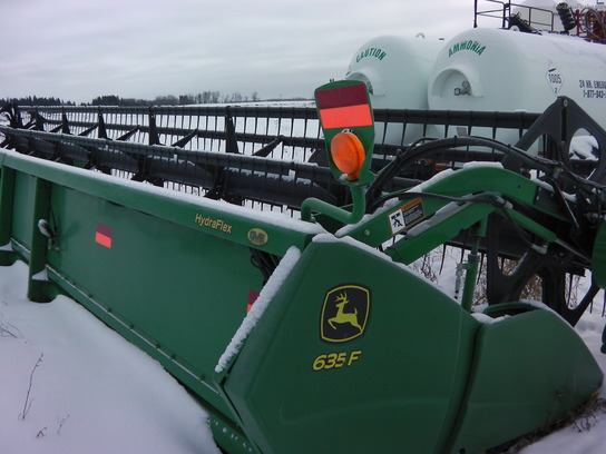 2008 John Deere 635F