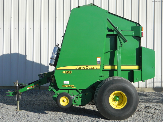 2010 John Deere 468