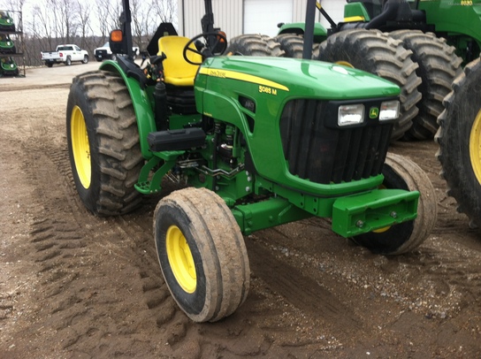 2011 John Deere 5085M