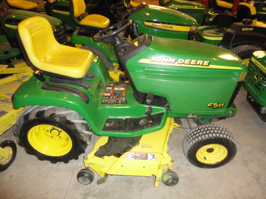 1993 John Deere GT235