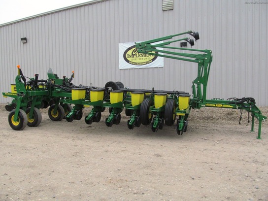 2009 John Deere 1770NT