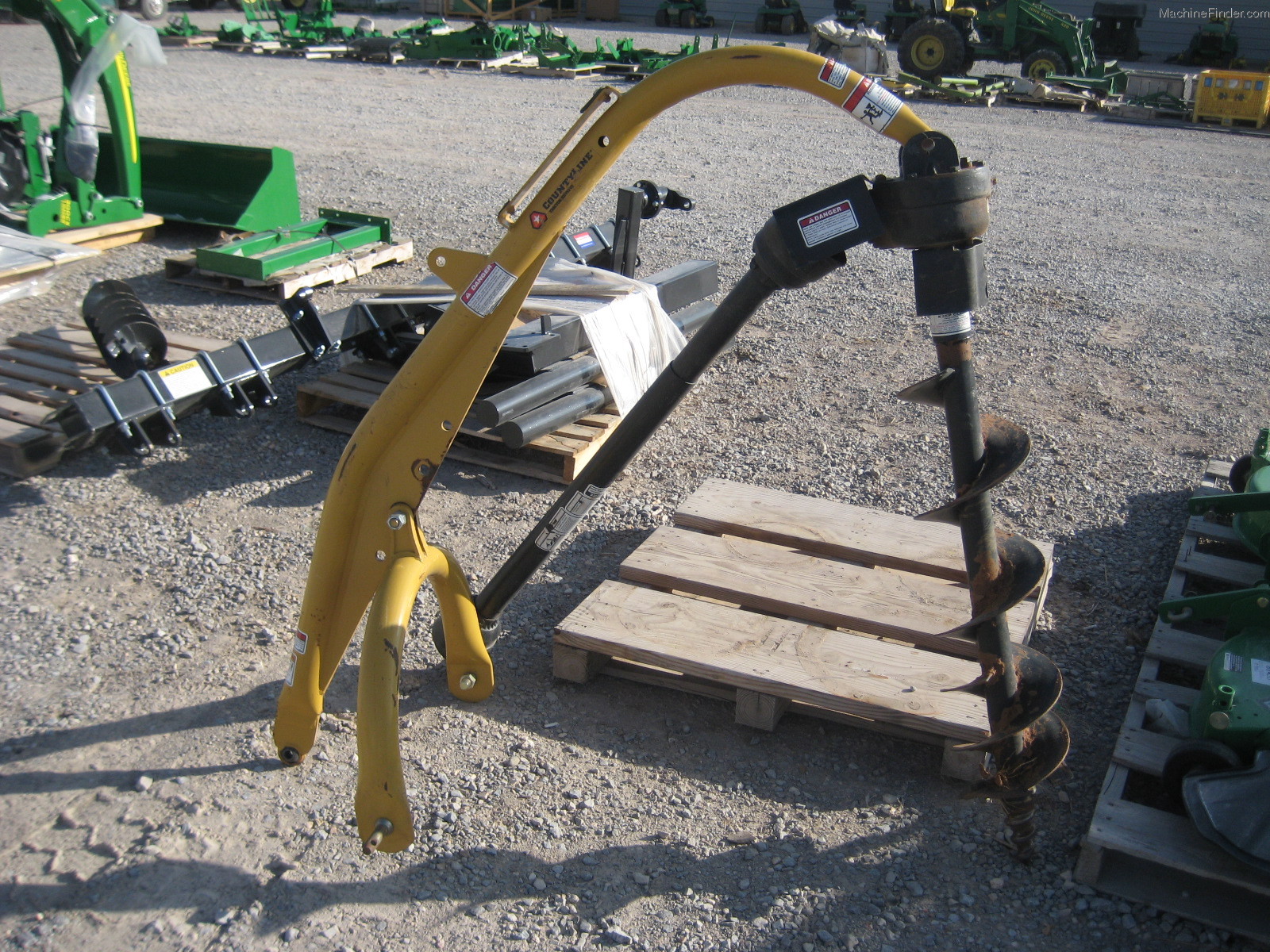 2010 Other POST HOLE DIGGER Miscellaneous John Deere MachineFinder
