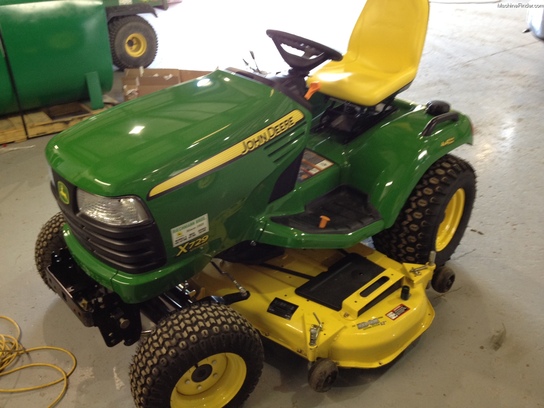  John Deere X729