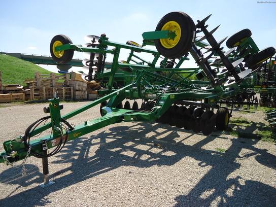 2011 John Deere 512