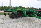 2004 John Deere 2700