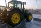 2010 John Deere 7330