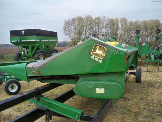  John Deere 444
