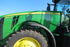 2011 John Deere 8260R