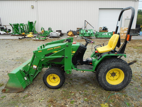 2000 John Deere 4100
