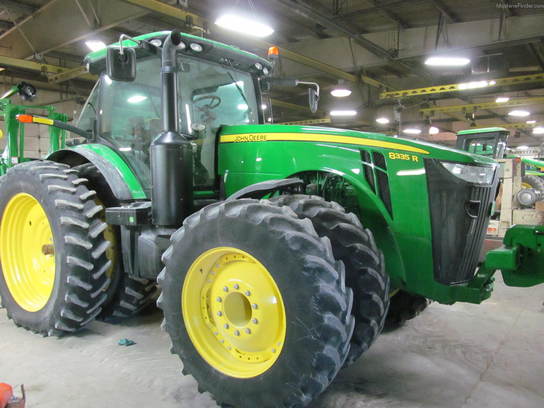 2011 John Deere 8335R
