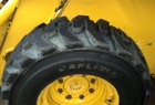 2009 John Deere 325